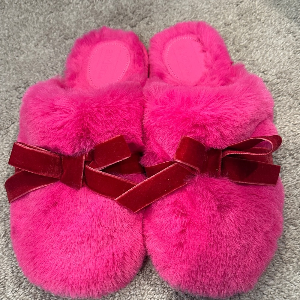 Auden Vibrant Pink Fuzzy Slippers with Deep Red Bow